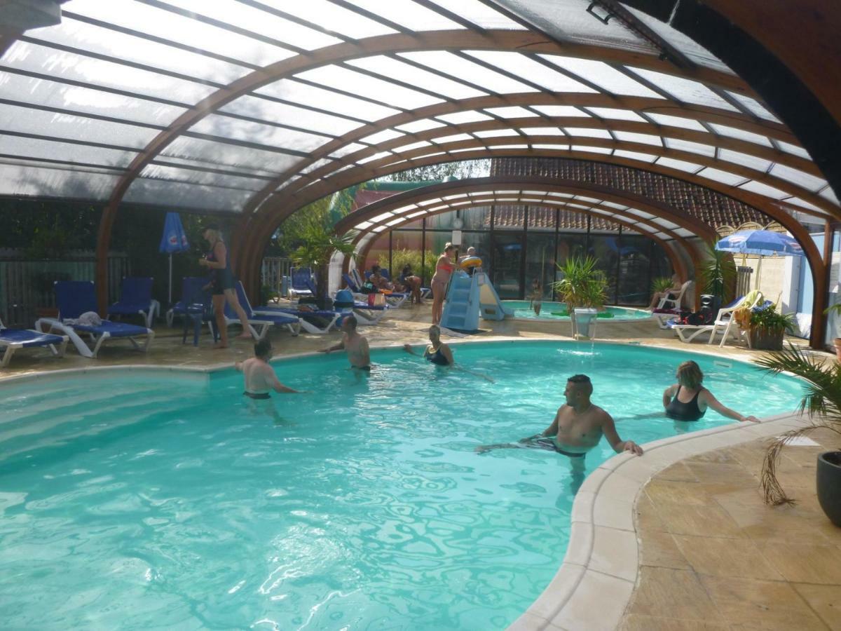 Camping Pommiers Des Trois Pays Licques Esterno foto